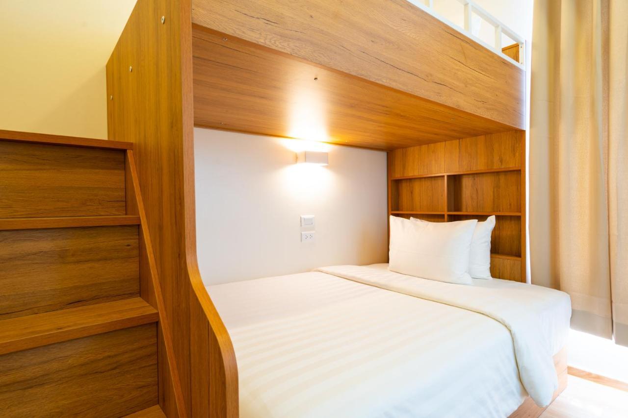 Myspace Hotel Comembo Тагуиг Екстериор снимка